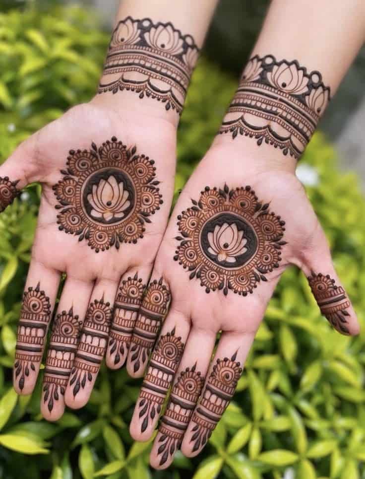 95+ Top Trending Stylish Front Hand Mehndi Designs for Fashion Lovers 2 Stylish Front Hand Mehndi Design