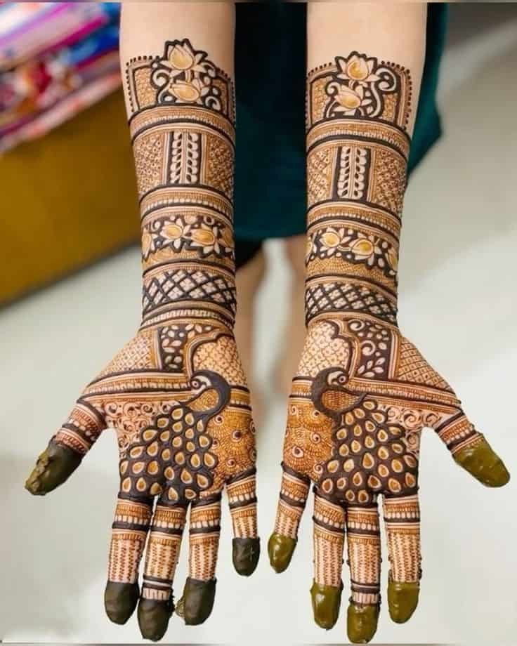 95+ Top Trending Stylish Front Hand Mehndi Designs for Fashion Lovers 76 Peacock Front Hand Mehndi Design
