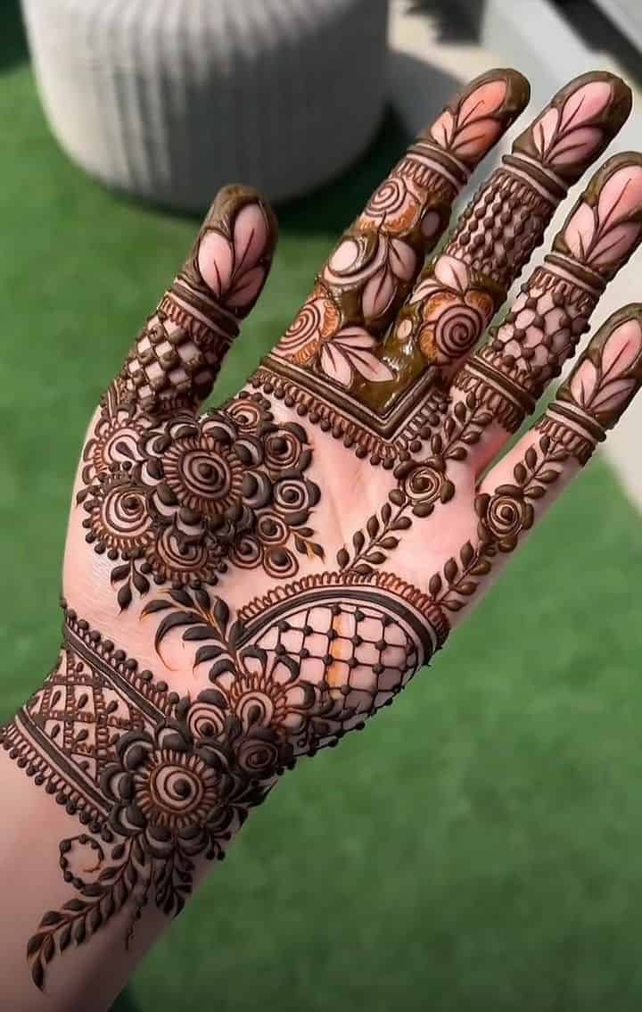 95+ Top Trending Stylish Front Hand Mehndi Designs for Fashion Lovers 20 Stylish Front Hand Mehndi Design