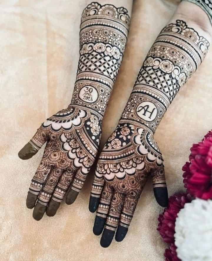 Top 50+ Modern Engagement Mehndi Designs Ideas 10 Modern Engagement Mehndi Designs Front Hand