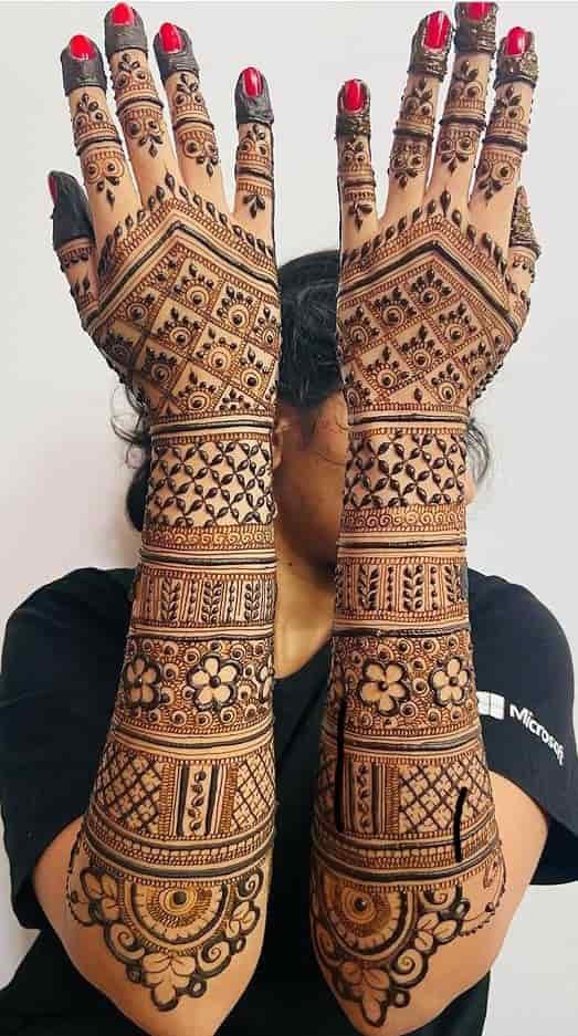 Top 50+ Modern Engagement Mehndi Designs Ideas 27 Modern Engagement Mehndi Designs Back Hand