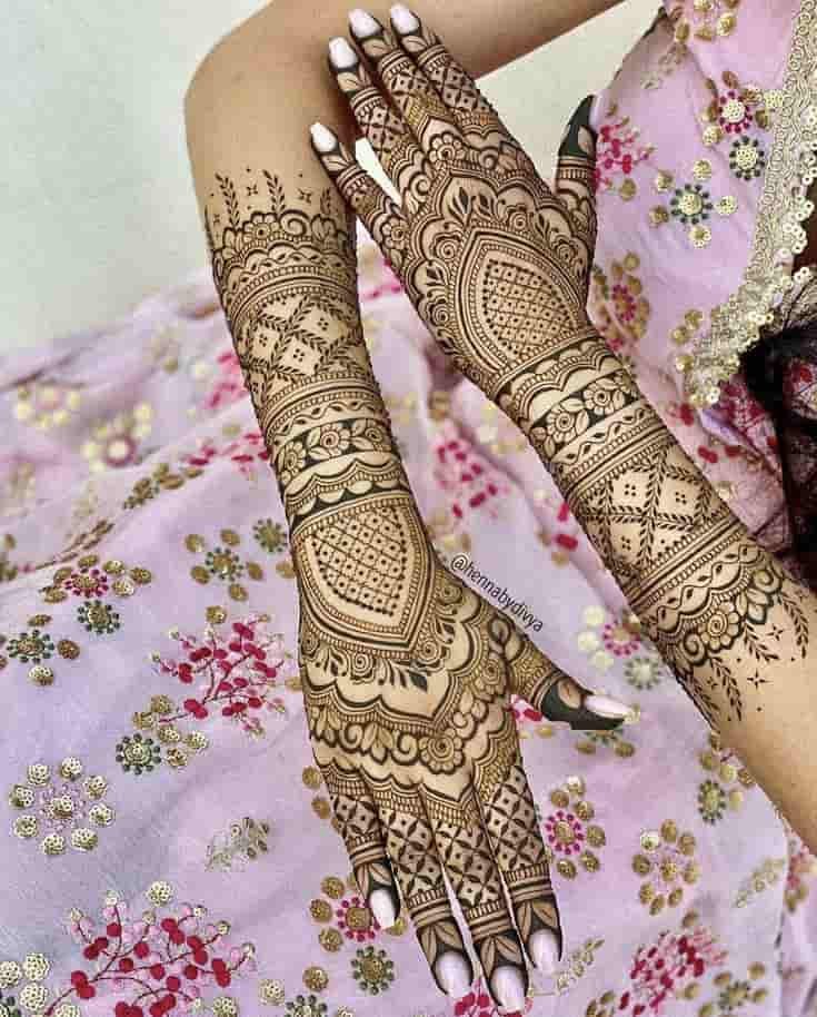 Top 50+ Modern Engagement Mehndi Designs Ideas 24 Modern Engagement Mehndi Designs Back Hand