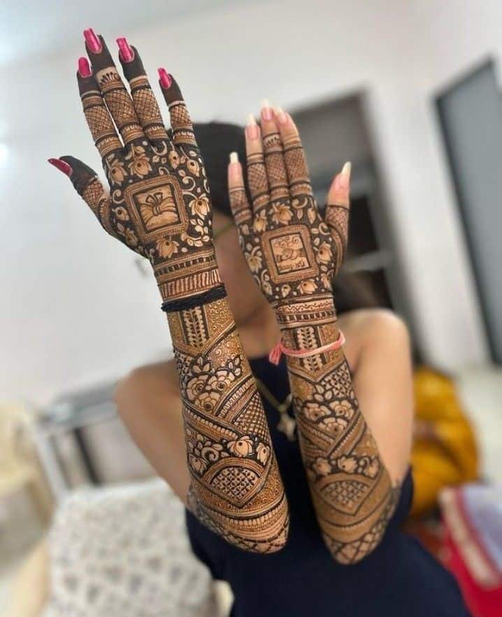 Top 50+ Modern Engagement Mehndi Designs Ideas 19 Modern Engagement Mehndi Designs Back Hand