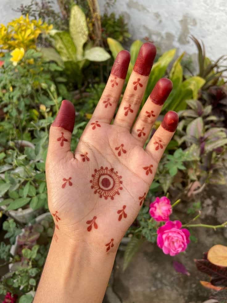 Latest Flower Mehndi Designs for Front Hands – Perfect for Any Occasion 12 1000143548 Flower Mehndi Designs