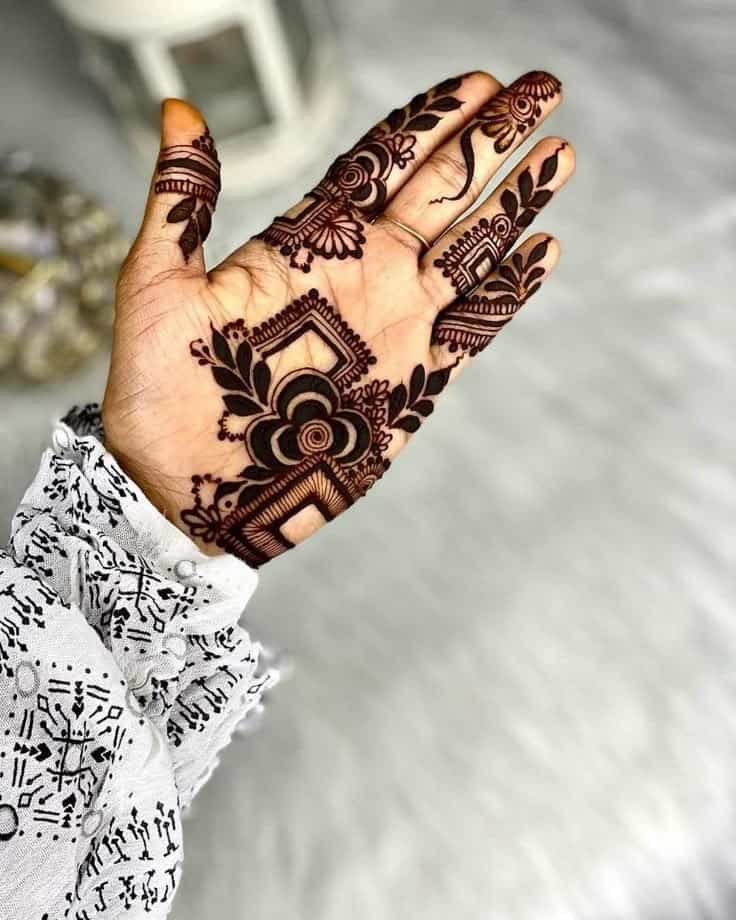 Latest Flower Mehndi Designs for Front Hands – Perfect for Any Occasion 17 1000143563 Flower Mehndi Designs