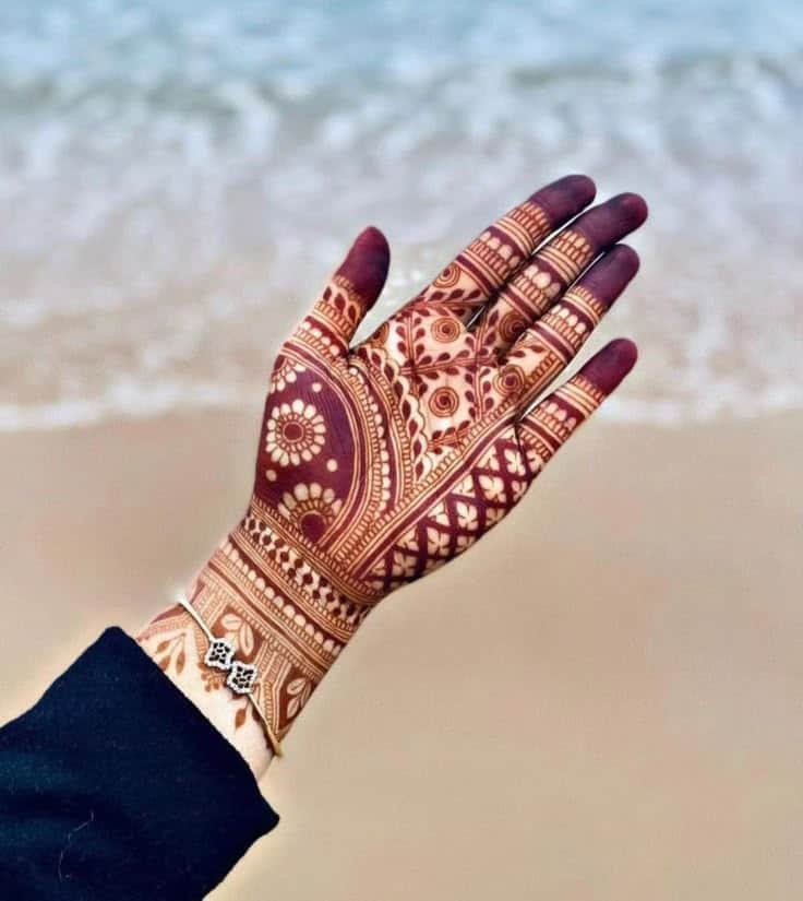 Latest Flower Mehndi Designs for Front Hands – Perfect for Any Occasion 13 1000143568 Flower Mehndi Designs