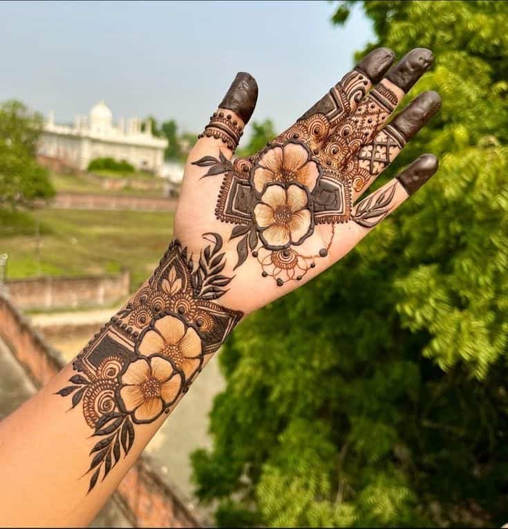 Latest Flower Mehndi Designs for Front Hands – Perfect for Any Occasion 74 1000143583 Flower Mehndi Designs