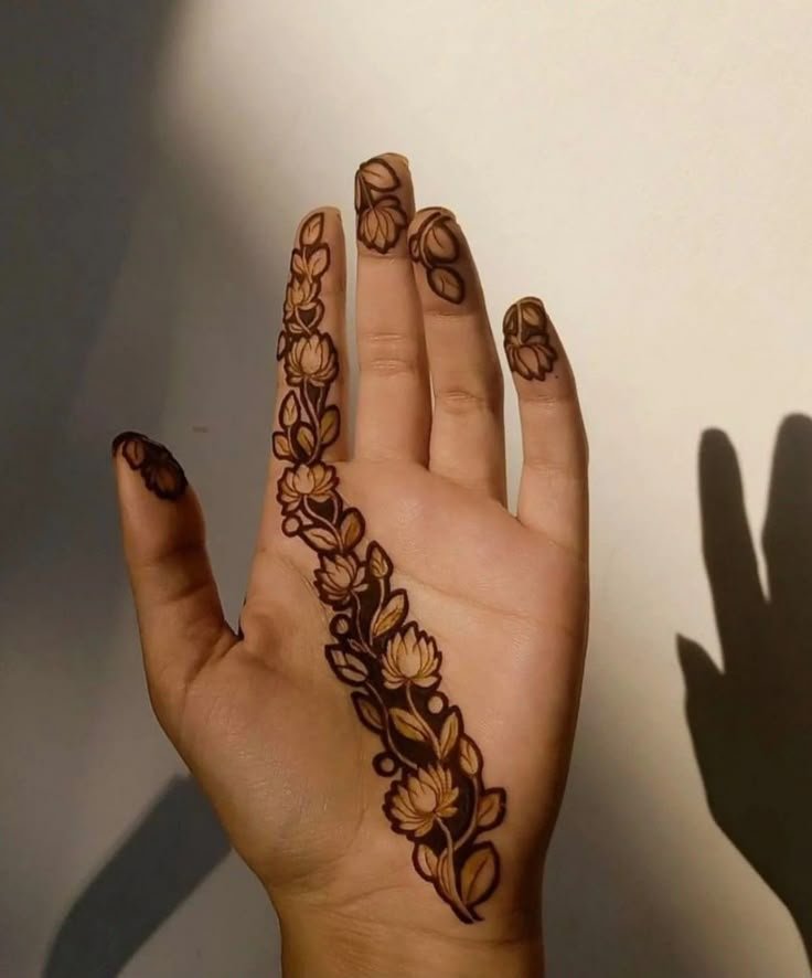 Latest Flower Mehndi Designs for Front Hands – Perfect for Any Occasion 58 1000143605 Flower Mehndi Designs