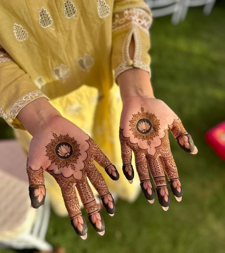 Latest Flower Mehndi Designs for Front Hands – Perfect for Any Occasion 50 1000143613 Flower Mehndi Designs