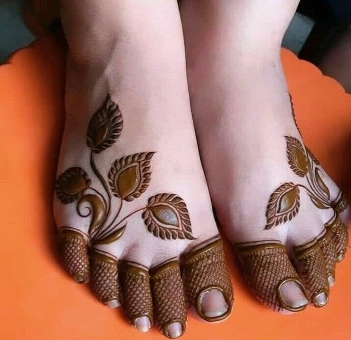 Top 50 Foot Finger Mehndi Designs to Elevate Your Bridal Look 35 Foot Finger Mehndi Designs