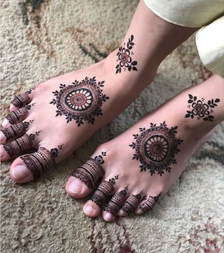 Top 50 Foot Finger Mehndi Designs to Elevate Your Bridal Look 9 Foot Finger Mehndi Designs