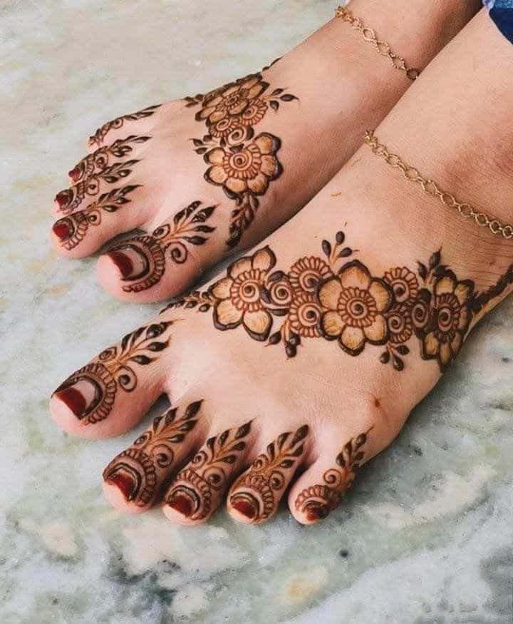 Top 50 Foot Finger Mehndi Designs to Elevate Your Bridal Look 19 Foot Finger Mehndi Designs