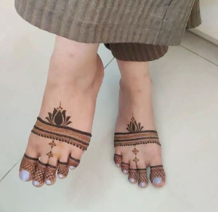 Top 50 Foot Finger Mehndi Designs to Elevate Your Bridal Look 44 Foot Finger Mehndi Designs