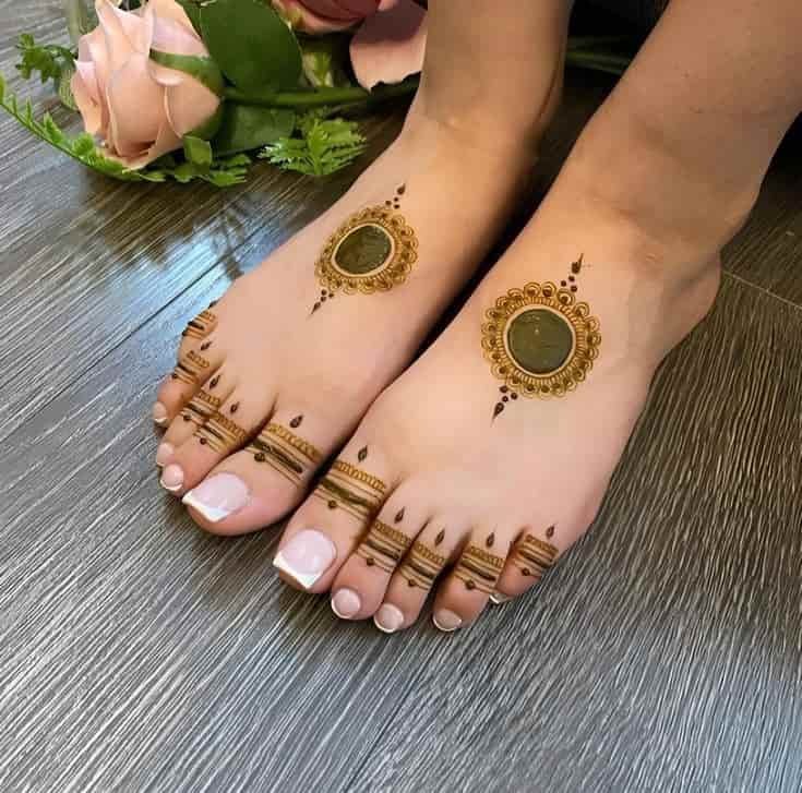 Top 50 Foot Finger Mehndi Designs to Elevate Your Bridal Look 28 Foot Finger Mehndi Designs