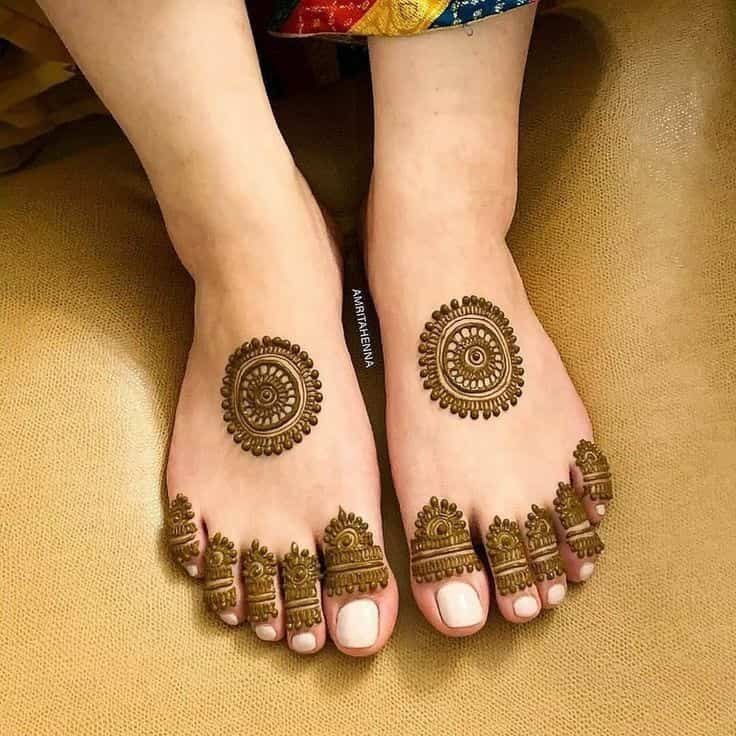 Top 50 Foot Finger Mehndi Designs to Elevate Your Bridal Look 27 Foot Finger Mehndi Designs