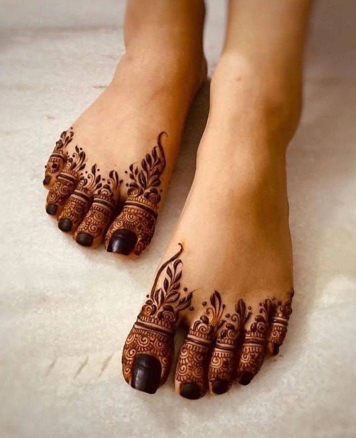 Top 50 Foot Finger Mehndi Designs to Elevate Your Bridal Look 25 Foot Finger Mehndi Designs