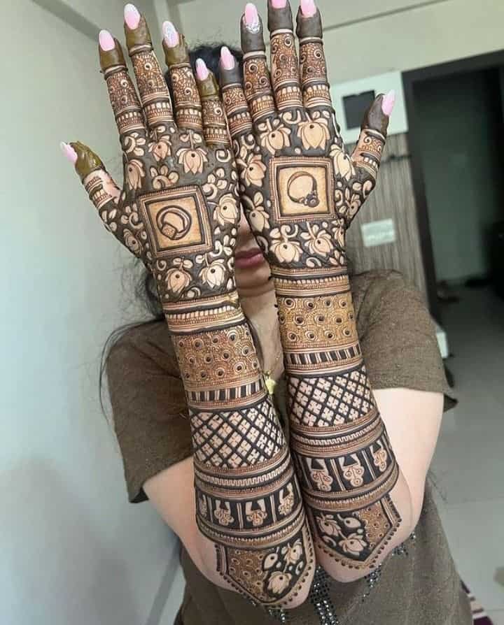 Top 50+ Modern Engagement Mehndi Designs Ideas 18 Modern Engagement Mehndi Designs Back Hand