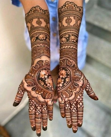Top 25 Bridal Mehndi Designs for Full Hands – Latest Trends 2025 11 03065d2b52516446c413d692a7d8bd20 Bridal Mehndi Designs for Full Hands