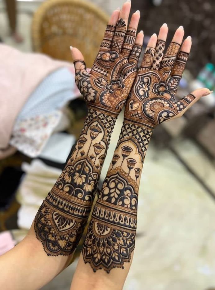 Top 25 Bridal Mehndi Designs for Full Hands – Latest Trends 2025 16 1af472d45fef1817d74b9e470bc0c26c Bridal Mehndi Designs for Full Hands